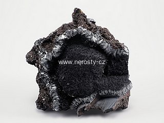 pyroluzit