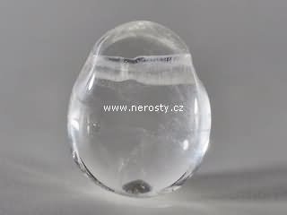 křišťál, vrtaný kámen