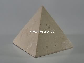 kombarbalit, pyramida