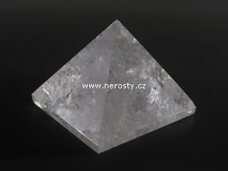 křišťál, pyramida