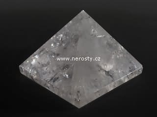 křišťál, pyramida