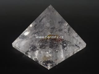 křišťál, pyramida