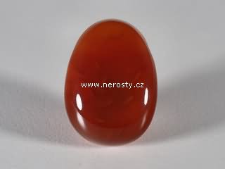 karneol, vrtaný kámen